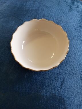 GORGEOUS Lenox Butterfly Meadows 4.5" Scalloped Bowl
